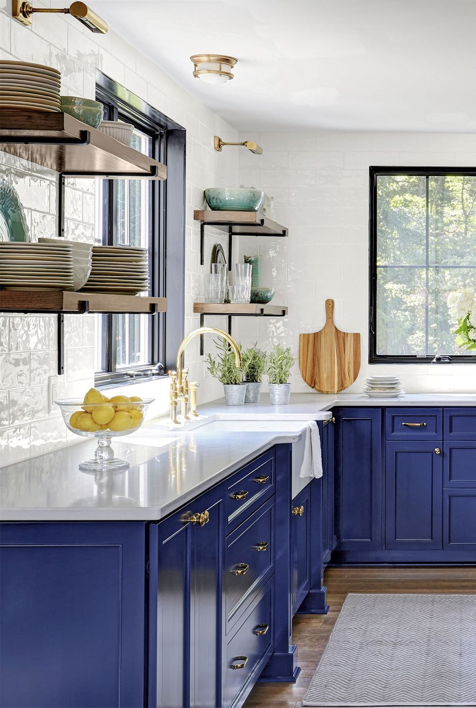 are blue kitchen cabinets a good idea?